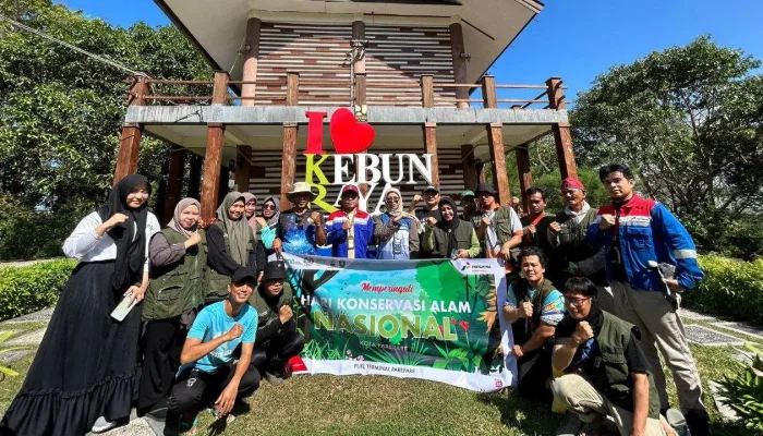 Peringati Hari Konservasi Alam Nasional, Pertamina Gelar Aksi Bersih-Bersih di Kebun Raya Jompie Parepare