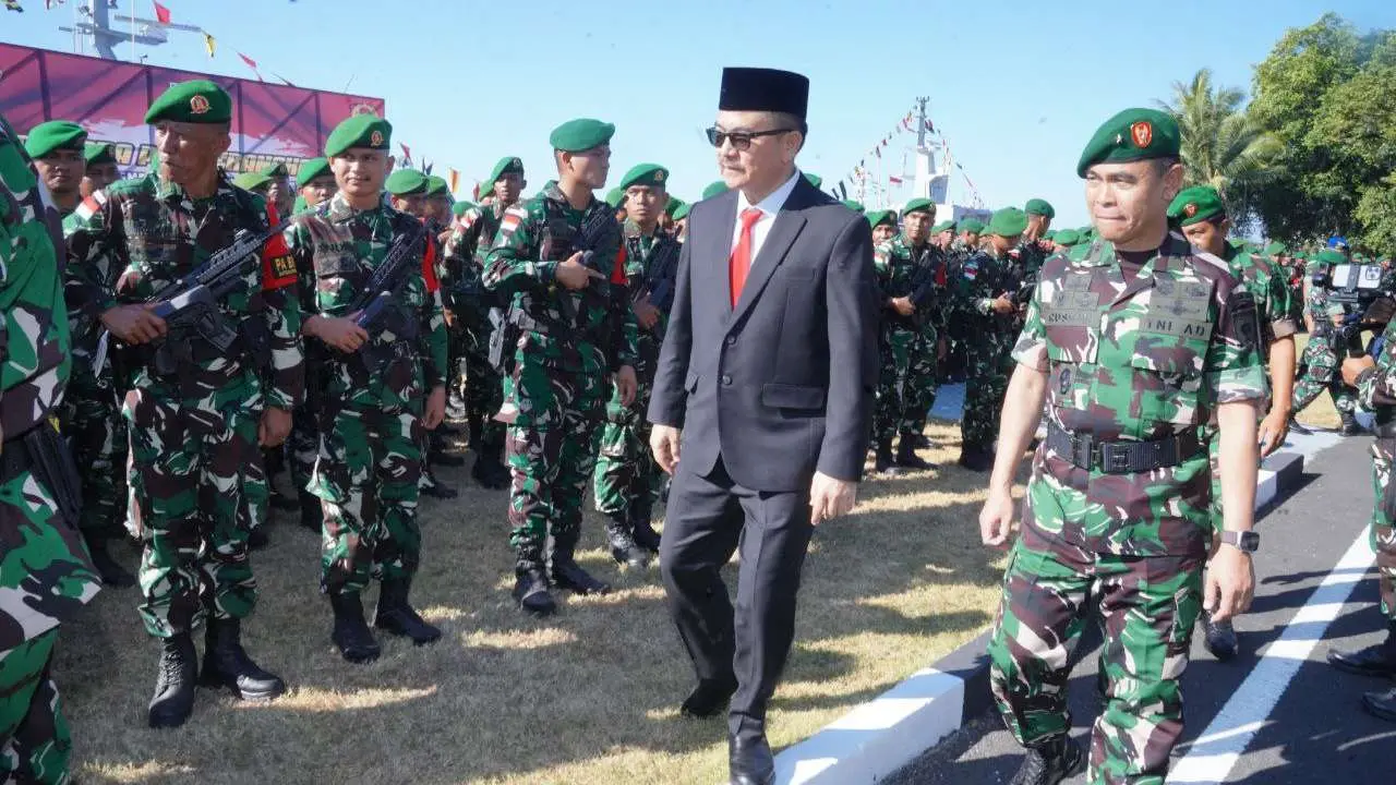 Hadiri Upacara Pemberangkatan Satgas Yonzipur, Jufri Rahman: Wujud Nyata Hubungan Erat antara Pemprov Sulsel dengan TNI-Polri