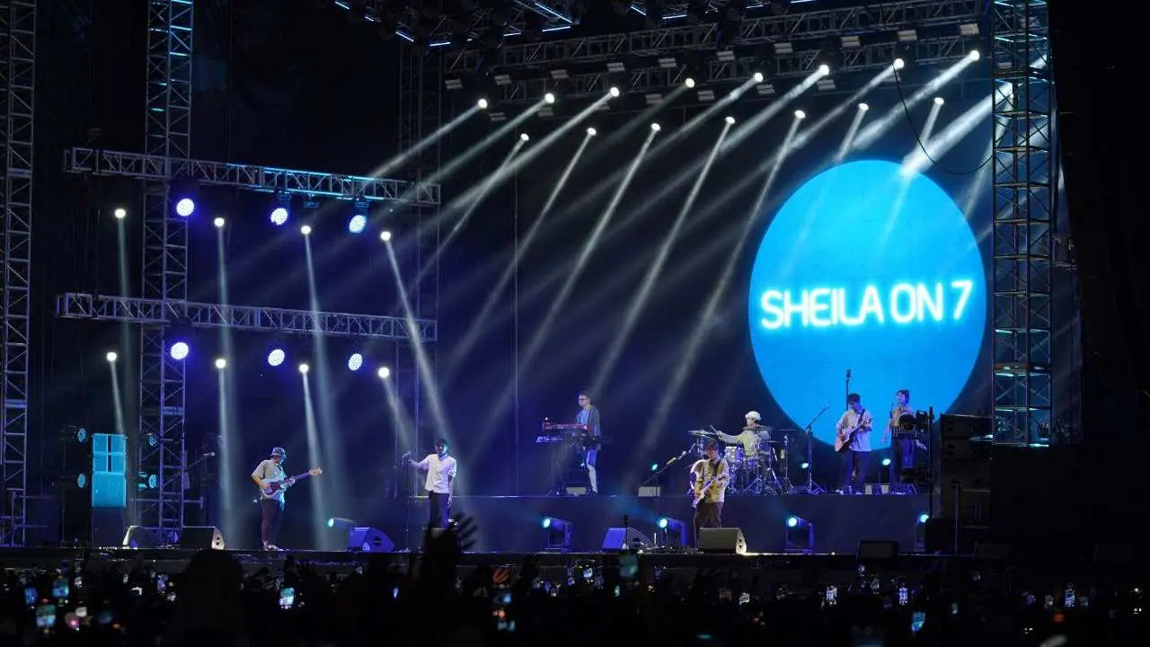 Penonton Konser SO7 di Makassar Dimanjakan dengan Berbagai Promo dari Bank bjb 3 Penonton Konser SO7 di Makassar Dimanjakan dengan Berbagai Promo dari Bank bjb