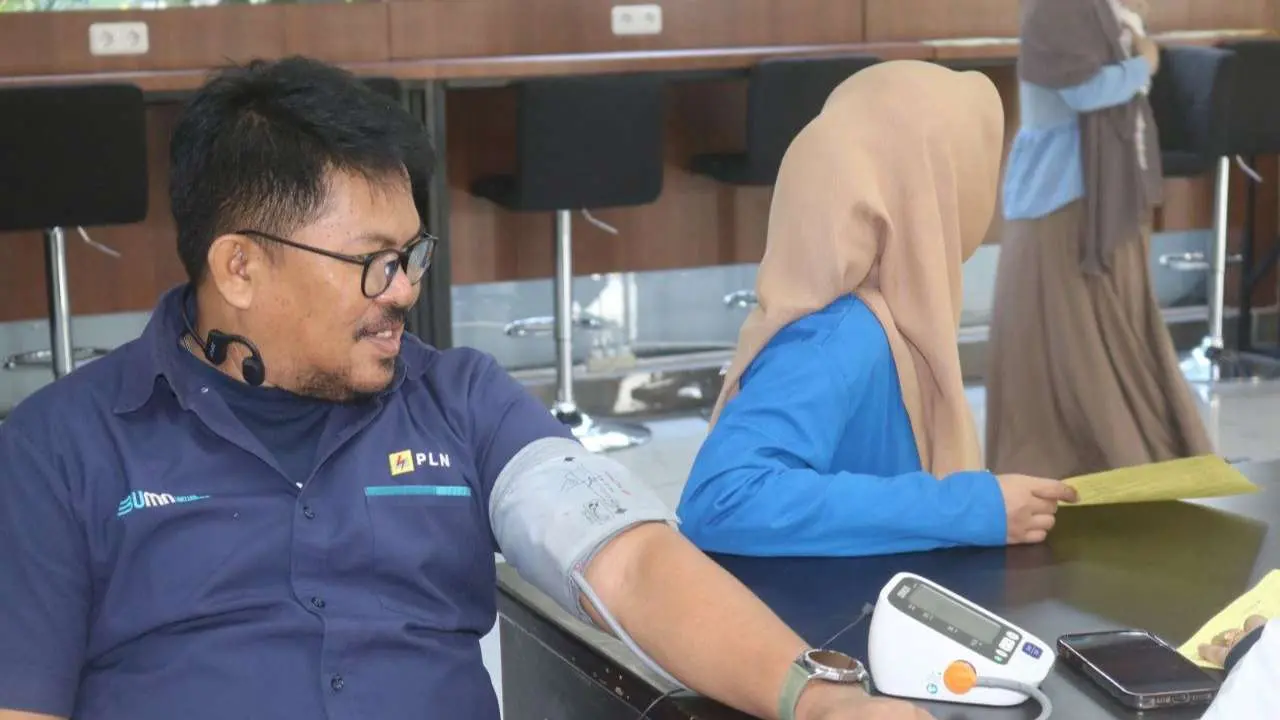 Memeriahkan HUT RI, PLN Bersama UPT Transfusi Darah Sulsel Gelar Donor Darah 2 Memeriahkan HUT RI, PLN Bersama UPT Transfusi Darah Sulsel Gelar Donor Darah