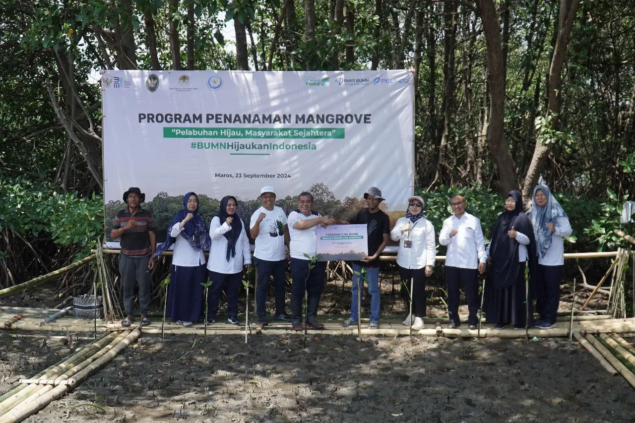 Pelindo Regional 4 Tanam Mangrove di Lahan Seluas 12,5 Ha