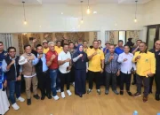 Berlawanan di Pilkada Luwu, Tapi Kompak di Andalan Hati untuk Pilgub Sulsel 10 Berlawanan di Pilkada Luwu, Tapi Kompak di Andalan Hati untuk Pilgub Sulsel