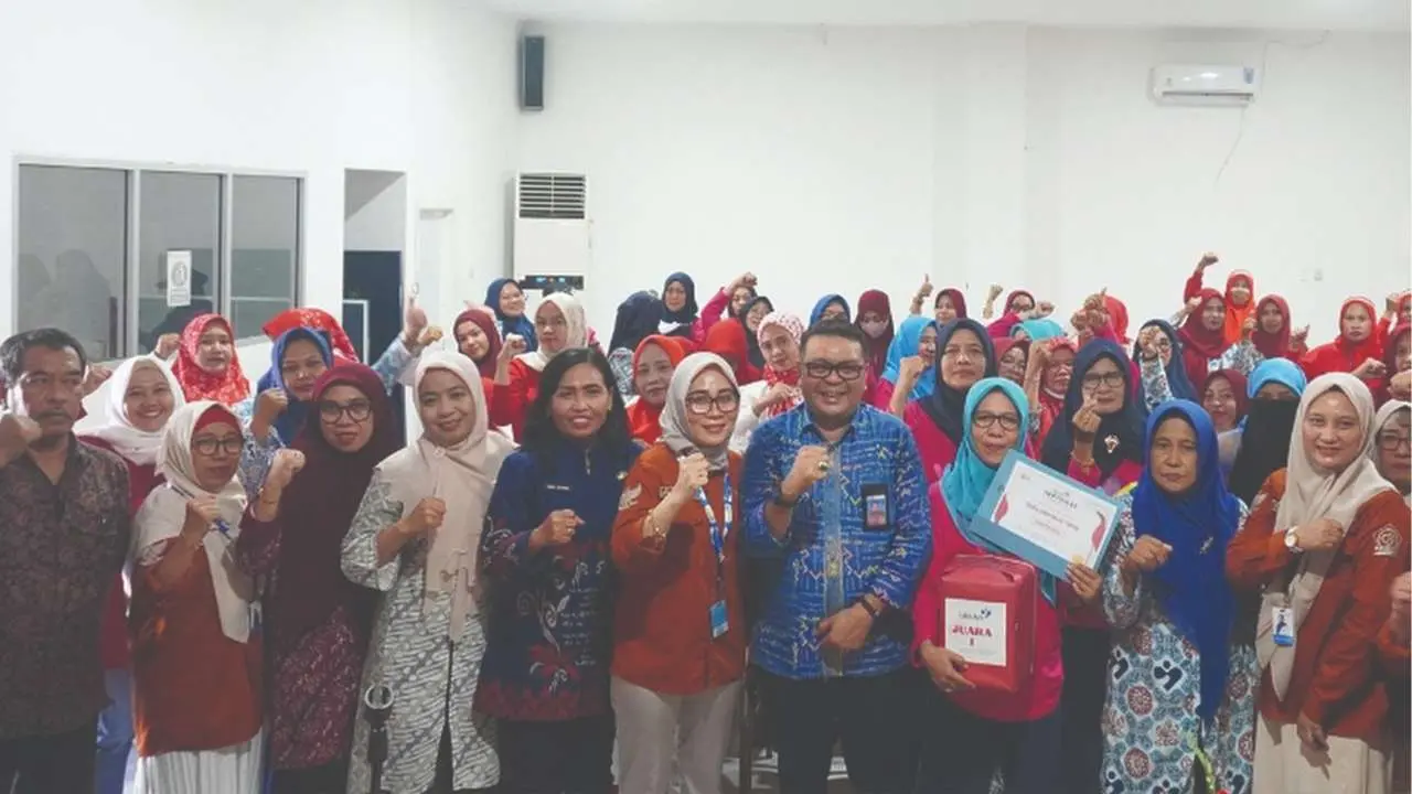 Plt Kadis PPKB Kunjungi 8 Kecamatan untuk Evaluasi Kinerja Kader PPKBD 2 Plt Kadis PPKB Kunjungi 8 Kecamatan untuk Evaluasi Kinerja Kader PPKBD