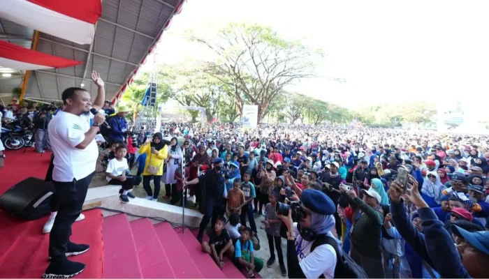 50 Ribu Warga Pangkep Tumpah Ruah di Jalan Sehat Anti Mager Bareng Andalan-Hati