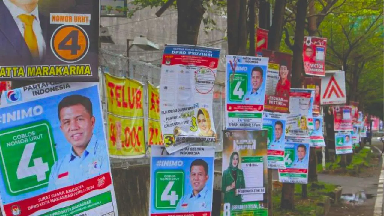 DLH Kota Makassar segera Koordinasi KPU dan Bawaslu Tertibkan APK di Pohon