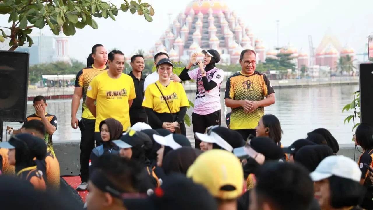 Danny Pomanto Dampingi Kapolda Lepas Peserta Polwan Sulsel Run 2024