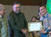 Dinas TPHBUN Sulsel Raih Penghargaan Penyaluran Pupuk Bersubsidi Terbaik dari Kementan RI