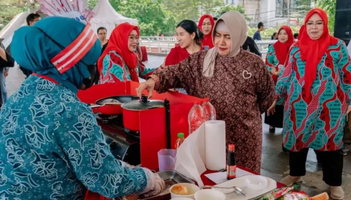 Royco dan PKK Kota Makassar Persembahkan “Royco Ibu Juara 2024″