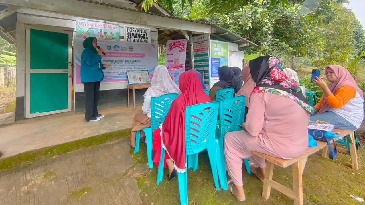 IKB-KJP Gelar Bedah Posyandu dan Pelatihan Kesehatan Reproduksi pada Ibu Hamil 2 IKB-KJP Gelar Bedah Posyandu dan Pelatihan Kesehatan Reproduksi pada Ibu Hamil