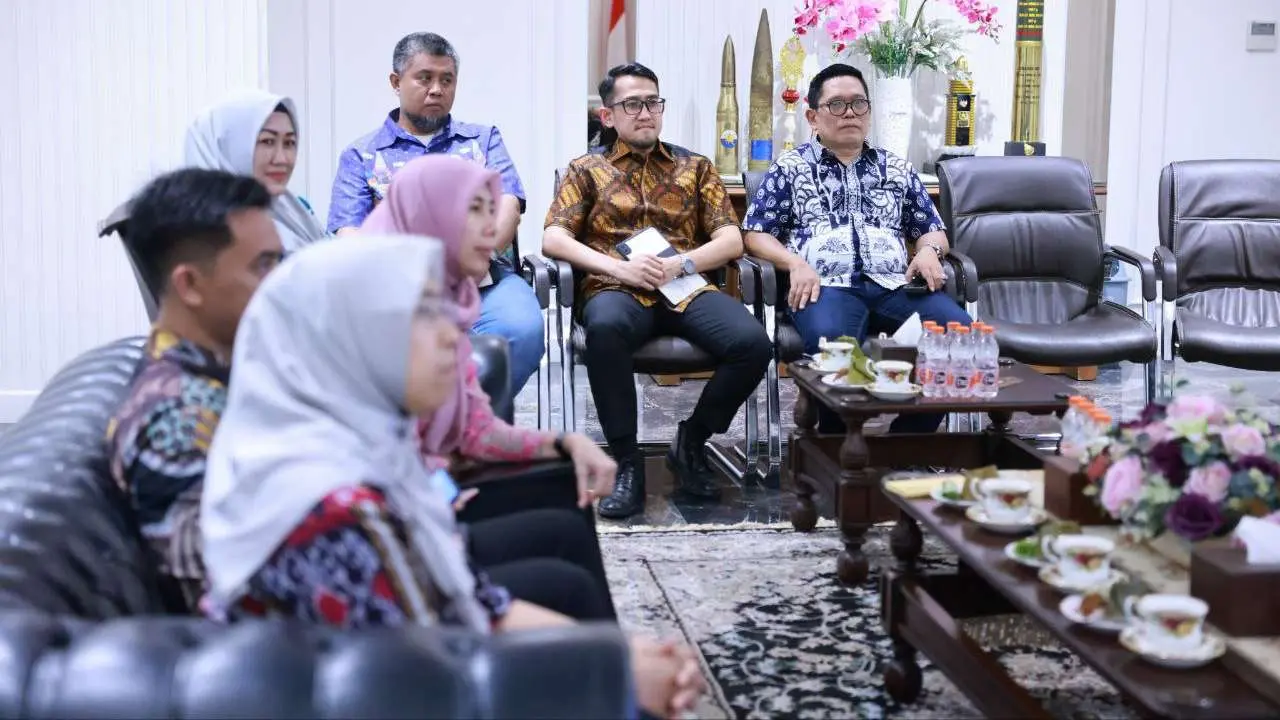 Danny Pomanto & Dubes Australia Penny Williams Bahas Kerja Sama Pendidikan dan Lingkungan 3 Danny Pomanto & Dubes Australia Penny Williams Bahas Kerja Sama Pendidikan dan Lingkungan