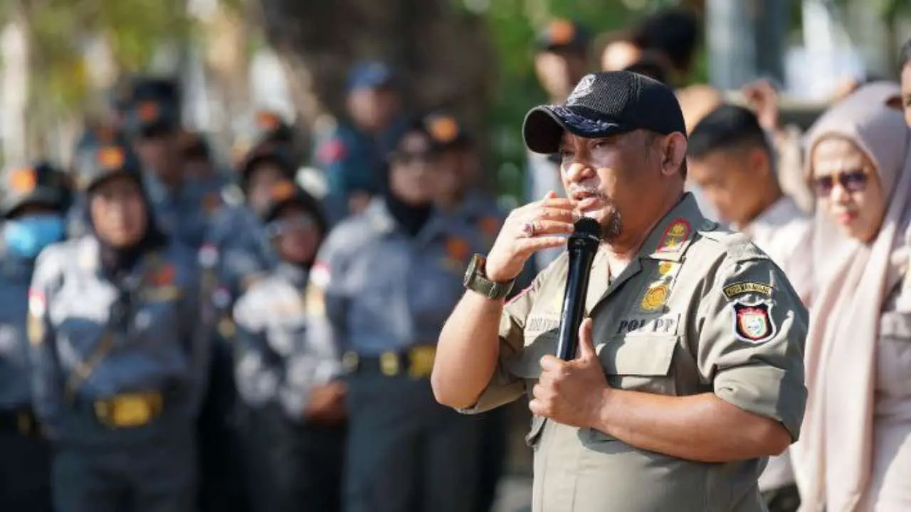 Plt Kasatpol Makassar Bekali Personel keterampilan dasar Penanggulangan Kebakaran