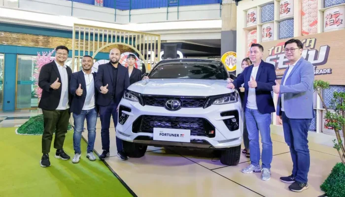 Kalla Toyota Resmi Luncurkan New Fortuner 2024, Produk Pertama di Indonesia Memiliki In-Car Wifi Hotspot via Fitur T Intouch