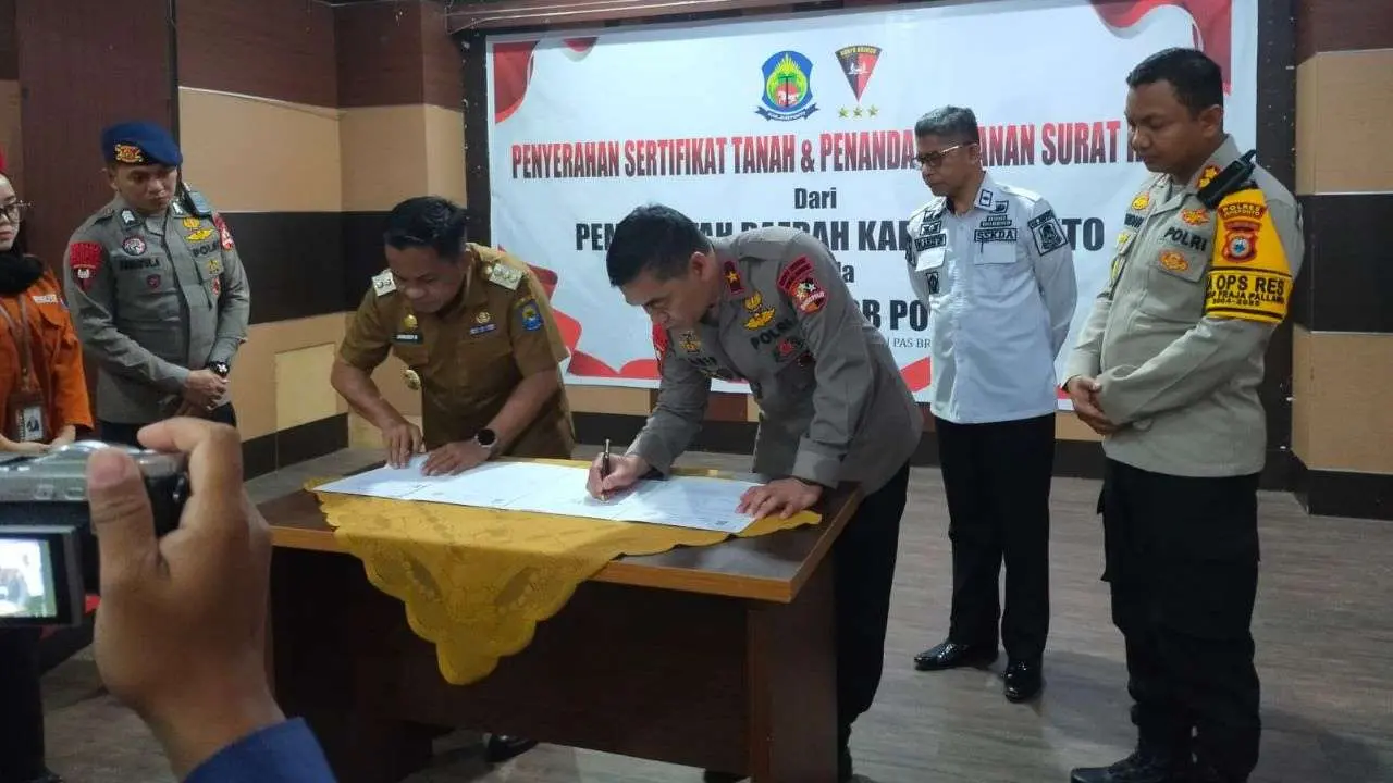 Danpas Brimob II Korps Brimob Polri Terima Tanah Hibah Pembangunan Mako Brimob di Boyong Jeneponto