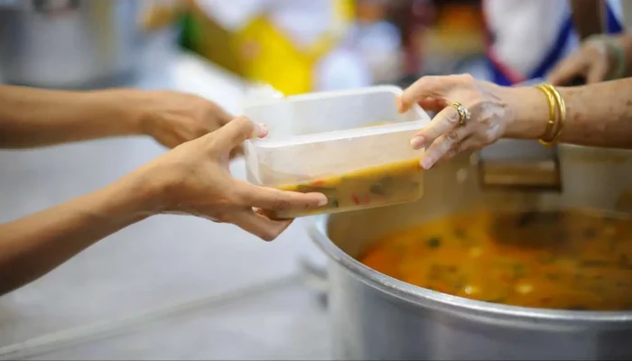 Program Makan Siang Gratis Untuk Siapa?