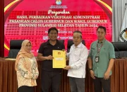KPU Serahkan Hasil Vermin Perbaikan Bapaslon Gubernur dan Wakil Gubernur Sulsel