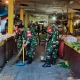 Karya Bhakti Koramil Makassar Bersihkan Pasar Ablam