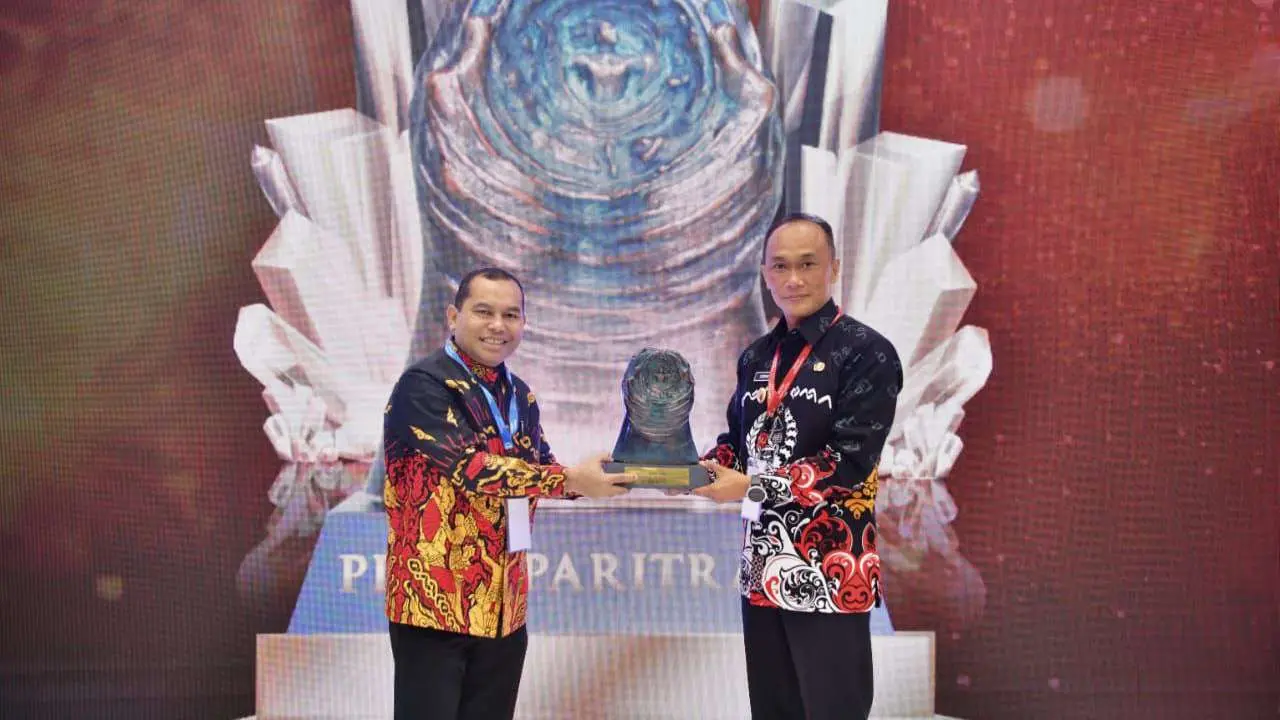 Raih Penghargaan Paritrana Award, Prof Zudan Ucapkan Terima Kasih ke Disnakertrans dan OPD yang Beri Perlindungan Pekerja