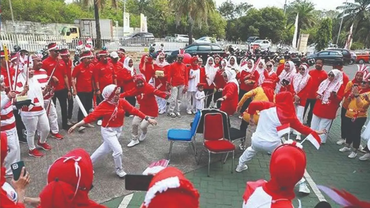 Dinas PM-PTSP Gelar Berbagai Lomba SemaraKkan HUT RI Ke-79 Tahun