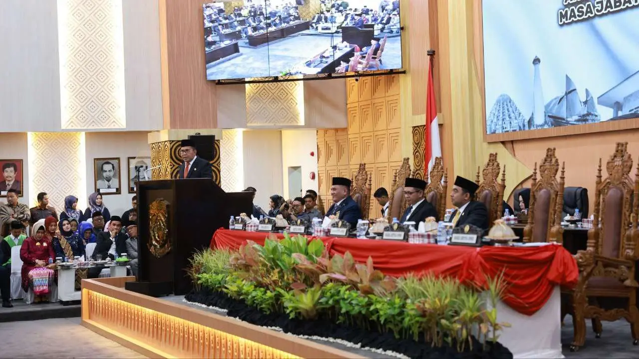 Sumpah Jabatan Anggota DPRD, Danny Pomanto Tekankan Kepentingan Publik dan Sukseskan Pilkada Serentak 2 Sumpah Jabatan Anggota DPRD, Danny Pomanto Tekankan Kepentingan Publik dan Sukseskan Pilkada Serentak