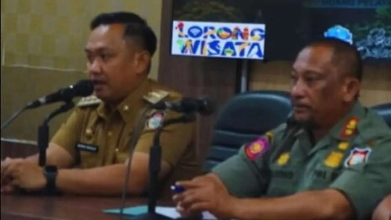 Kunjungi Kecamatan Bontoala Plt Kasatpol PP Makassar, Meminta Jajarannya Tingkatkan Kedisplinan dan Patuhi Pimpinan