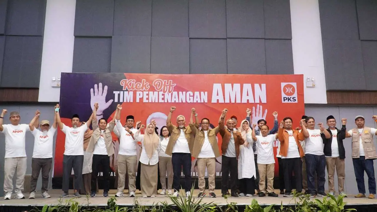 Rahman Bando Sindir Berbagi Persoalan di Kota Makassar yang Tidak Selesai