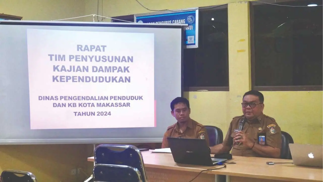 Dinas PPKB Makassar - BKKBN Sulsel Gelar Rapat Tim Penyusun Kajian Dampak Kependudukan