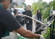 Social Movement #TemanLebihBaik Bersih-bersih Kanal Sinrijala Bersama Karin Novilda Awali Hari Pertama KYF 2024