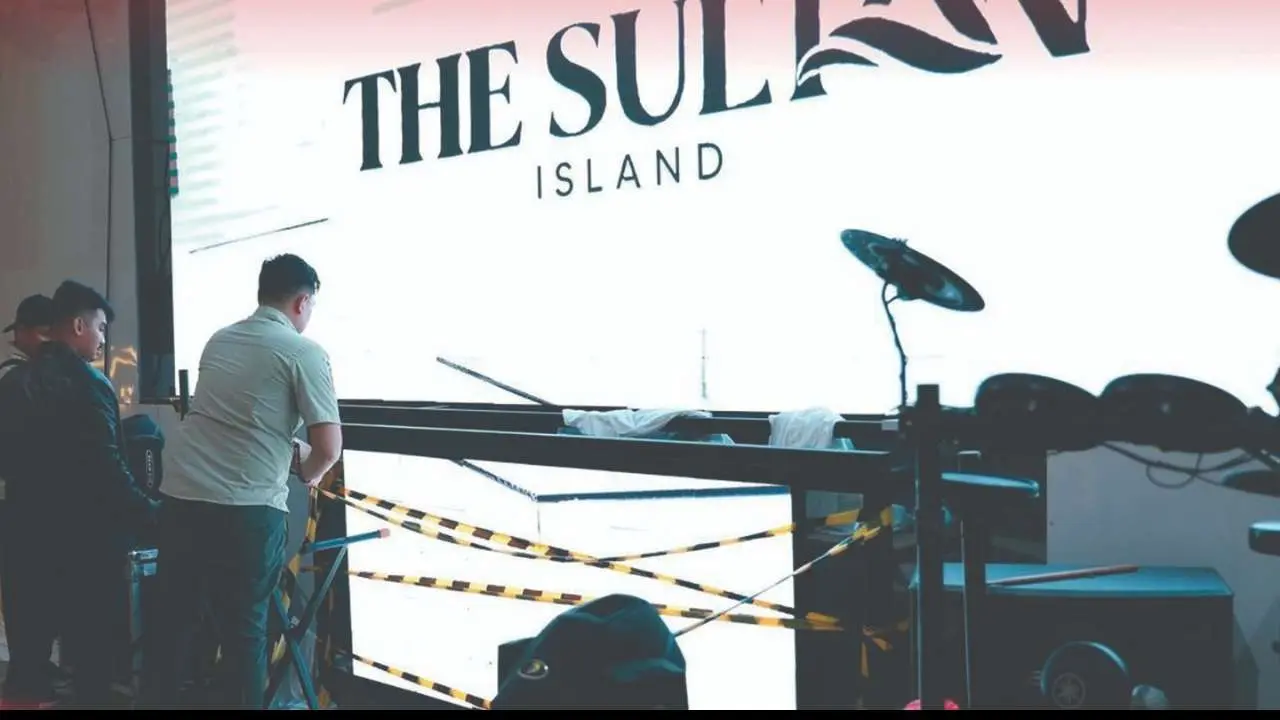 Satgas Pengawasan Perizinan Kota Makassar Tutup "The Sultan Island"