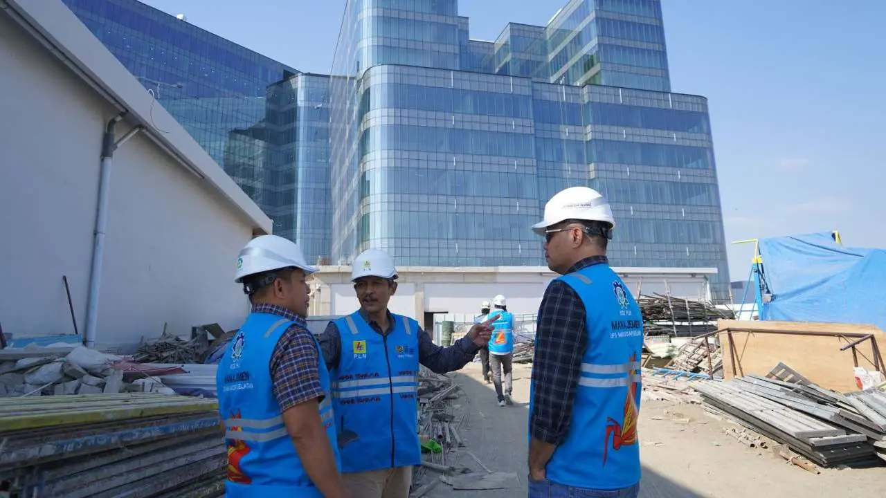 Presiden RI Resmikan RS Vertikal Makassar, PLN Pastikan Pasokan Listrik Tanpa Kedip 2 Presiden RI Resmikan RS Vertikal Makassar, PLN Pastikan Pasokan Listrik Tanpa Kedip