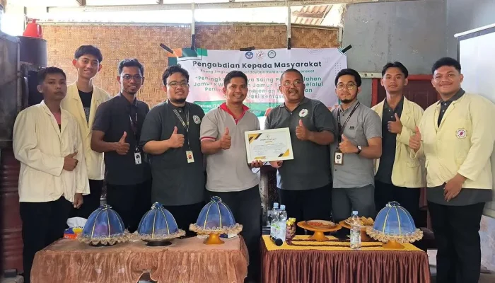 Universitas Dipa Makassar Dukung Peningkatan Daya Saing KWT Rumah Jamur Takalar Melalui Teknologi Digital & Inovasi Kemasan