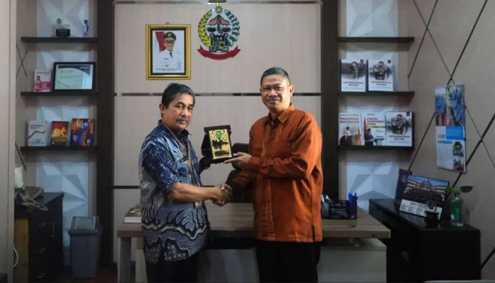 Bangun Sinergi, Kabid Komunikasi dan Humas Diskominfo SP Sulsel Sambut Kunjungan Studi Tiru Tim Prokopim Setkab Kutai Timur