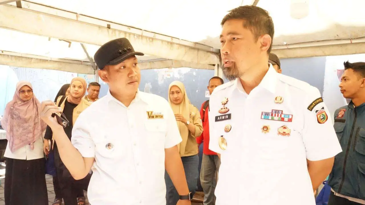 Pjs Wali Kota Bareng Camat Bontoala Kunjungi Lokasi Kebakaran di Jl.Laiya