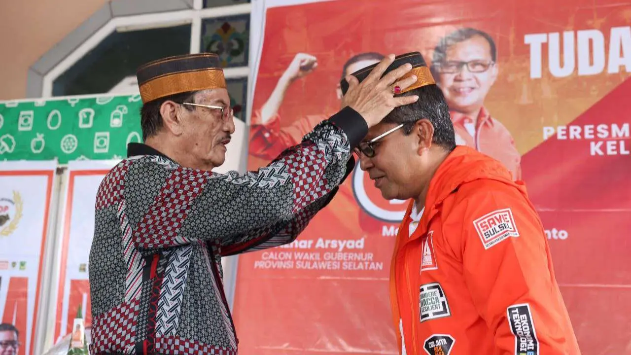 Warga Bone Satukan Kekuatan, Cagub Sulsel Danny Pomanto Resmikan Rumah Pemenangan Sahabat DIA 