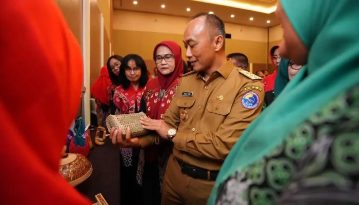 Pj Gubernur Prof Zudan Minta Dekranasda Perkuat Branding dan Marketing Produk Khas Sulsel