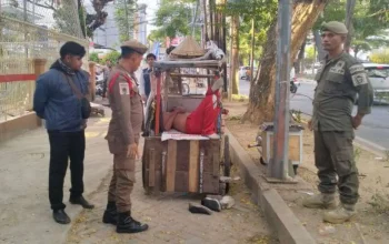 Satpol PP dan Dinsos Makassar Amankan 4 Orang dalam Patroli Gepeng-Anjal