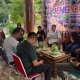 Jalin Silaturahmi, Kasi Intel Kejari Jeneponto Ngopi Bareng Awak Media