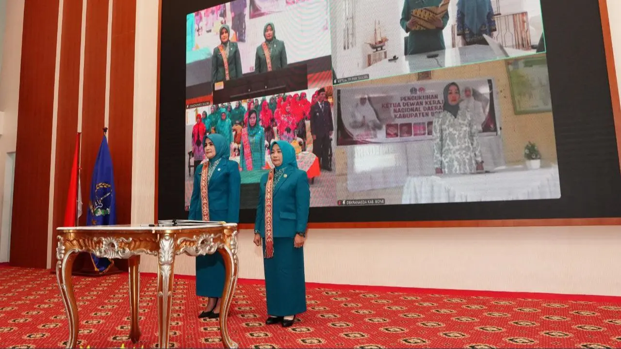 Ninuk Triyanti Zudan Lantik Pj Ketua PKK Parepare, Palopo, dan Sinjai