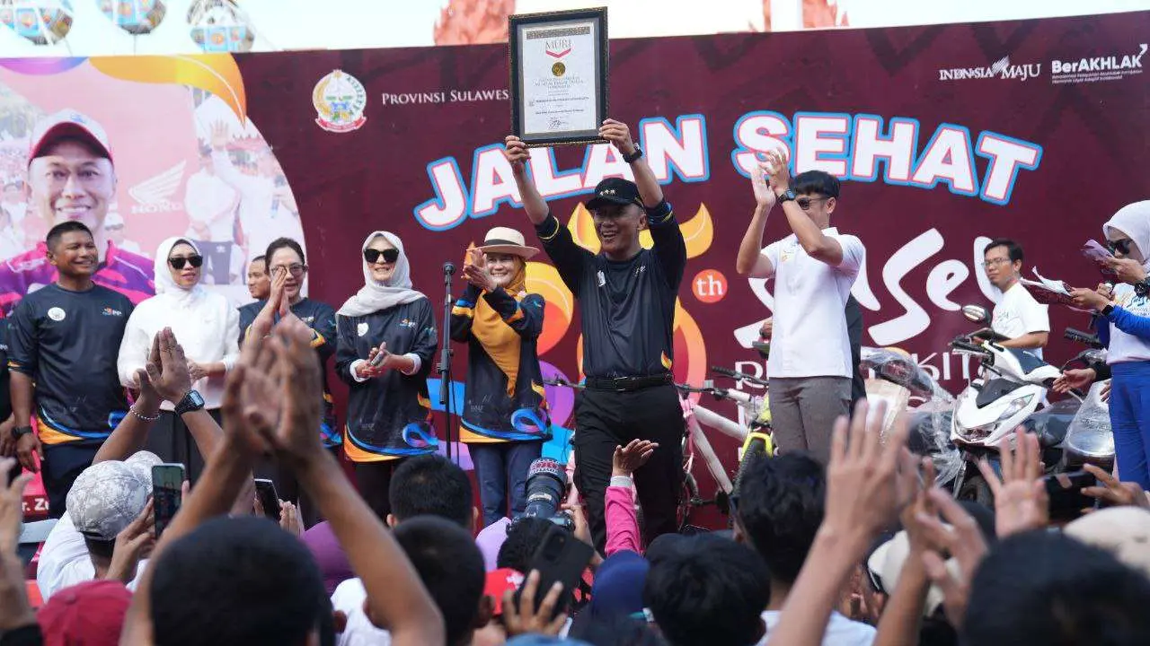 Rekor MURI Tercipta di Jalan Sehat HUT Sulsel ke-355