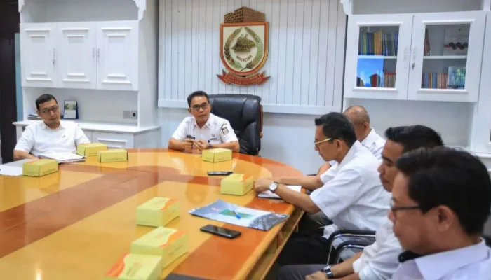 Pj Sekda & Kepala Bappeda Makassar Rapat Bersama TAPD Bahasa Rencana APBD Pokok 2025