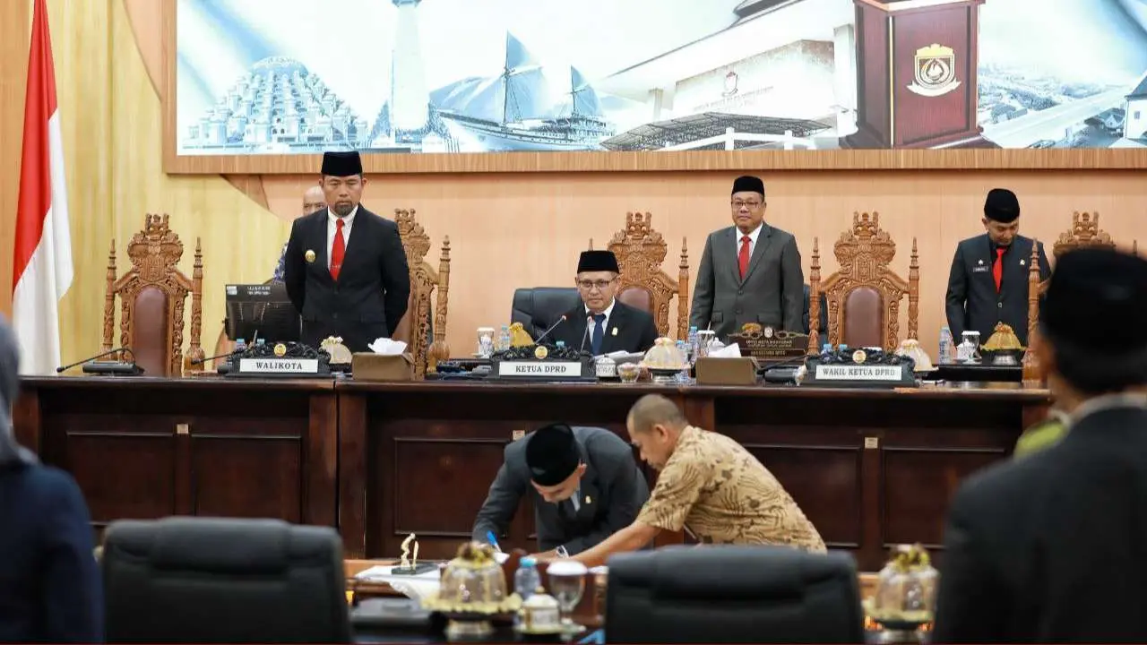 Pjs Wali Kota Makassar Ajak Anggota DPRD Sosialisasikan Pilkada Bijak dan Damai 2 Pjs Wali Kota Makassar Ajak Anggota DPRD Sosialisasikan Pilkada Bijak dan Damai