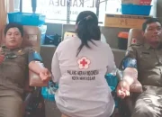 Puluhan Personel Satpol PP Makassar Ikuti Donor Darah