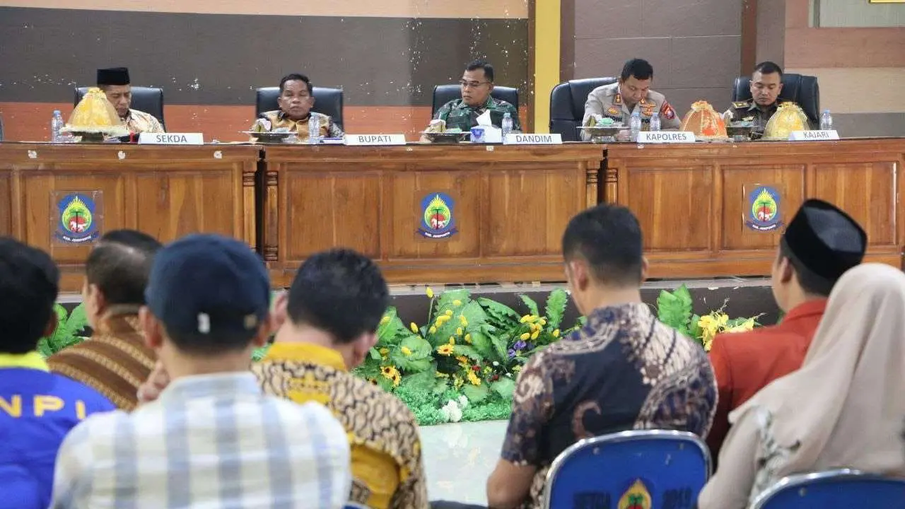 Pj Bupati Jeneponto dan Forkopimda Bahas Persiapan Pilkada serta 8 Prioritas Presiden RI 