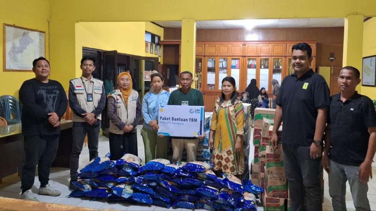 PLN Hadir untuk Korban Bencana di Kabupaten Sidrap pada Momen Hari Pahlawan