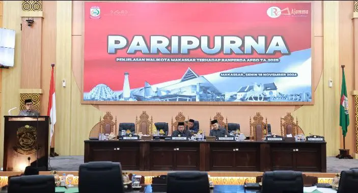 Paripurna DPRD Makassar: Pj Sekda Irwan Adnan Paparkan Rancangan APBD 2025
