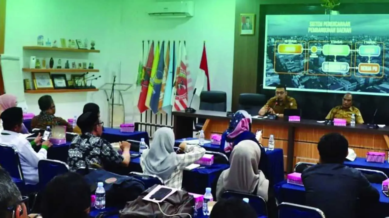 Kepala Bappeda Makassar Narasumber di FGD Persiapan Debat Pilkada 2024