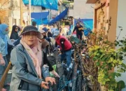 Kadistan Makassar Bersama Tim Turun Langsung Bersihkan Lokasi Kebakaran di Jalan Laiya