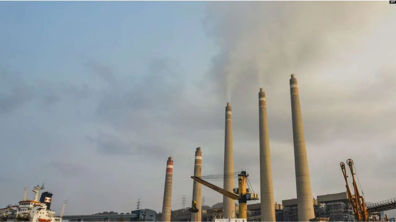 Indonesia Targetkan Reduksi PLTU Batu Bara hingga Sepertiga pada 2040