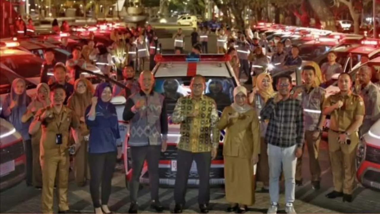 Wali Kota Danny Pomanto Tinjau 21 Ambulans Baru untuk Tingkatkan Layanan Kesehatan Makassar