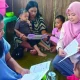 Cegah Penyakit pada Bayi, Mahasiswa FKM Unhas Penyuluhan Imunisasi & Tablet Tambah Darah di Wajo