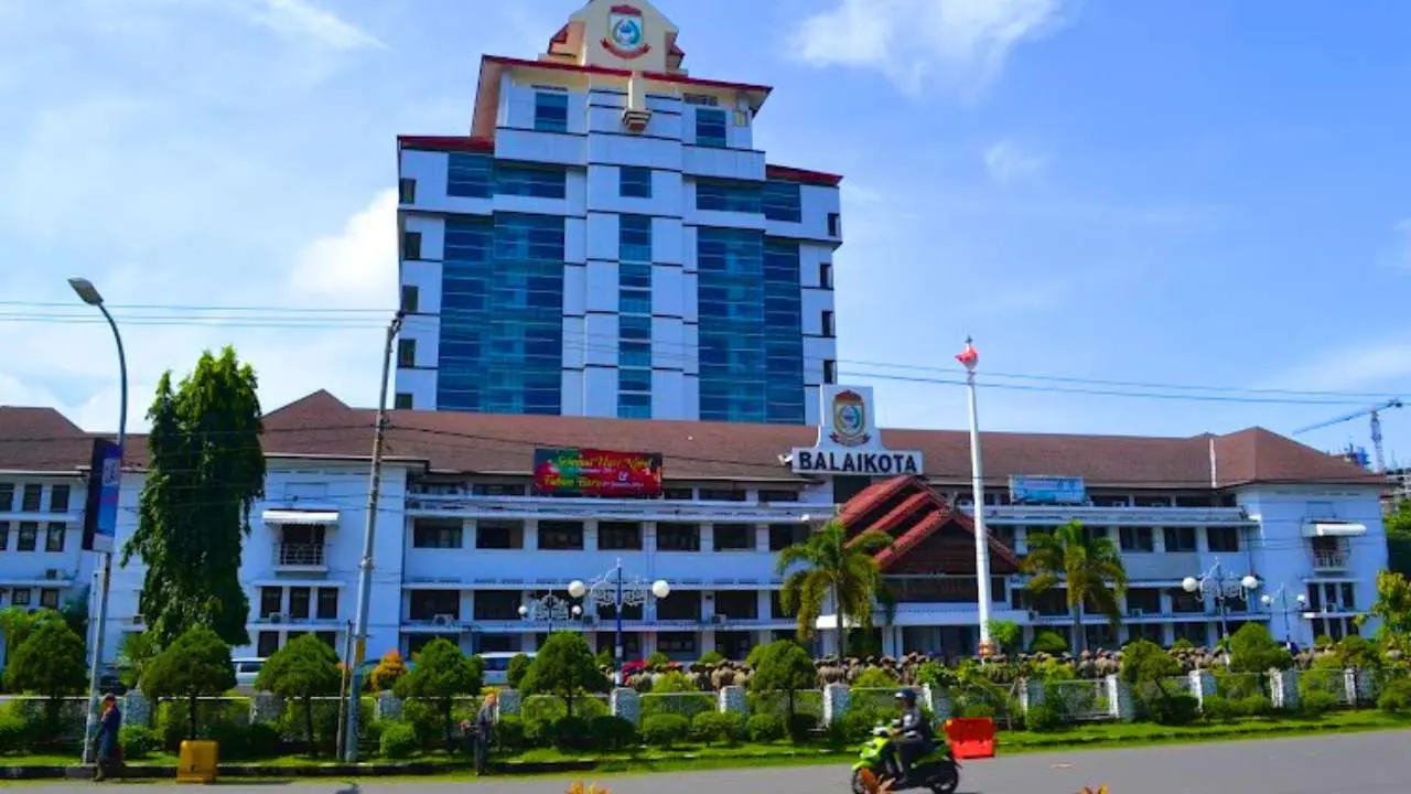 Balaikota Makassar.